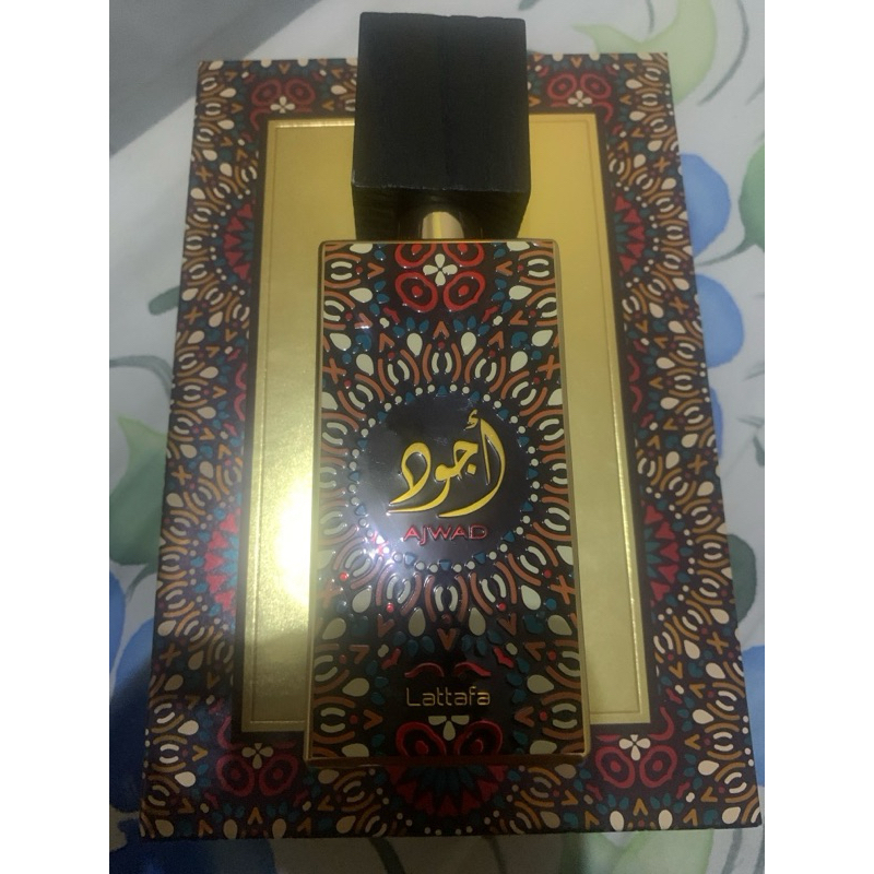 ParfumeLattafaAjwad