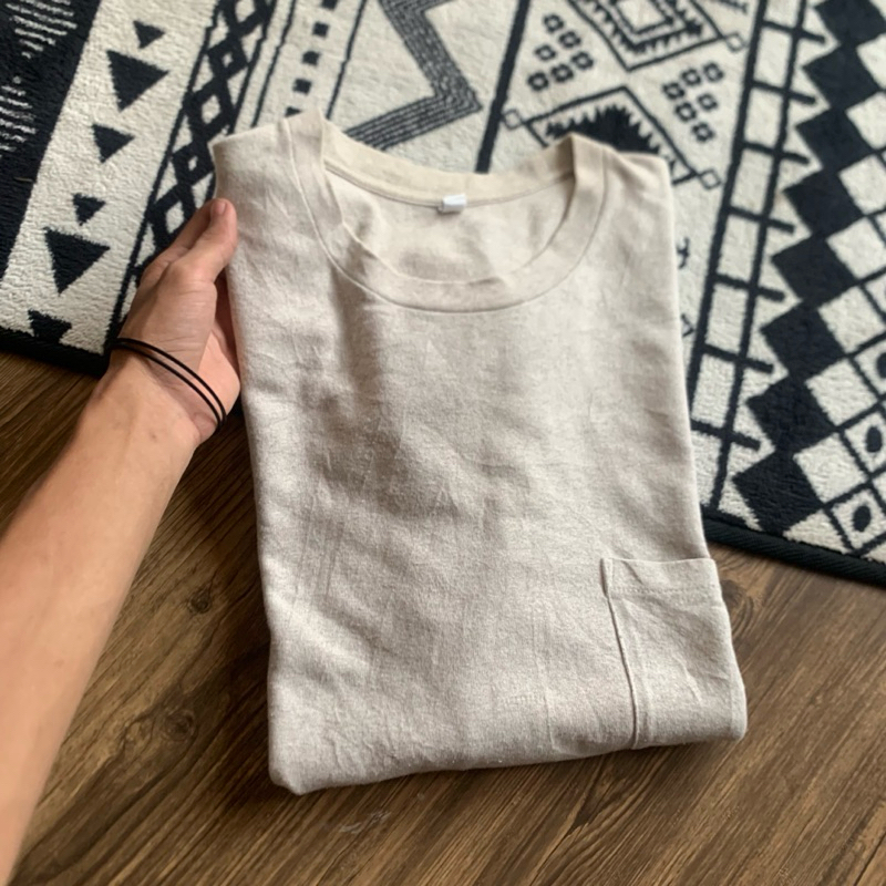 T-shirt Uniqlo Pocket Beige