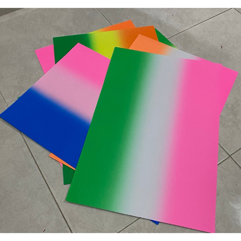 

Kertas Asturo Gradasi Pelangi 40x60 cm (1 slop isi 10 lbr)