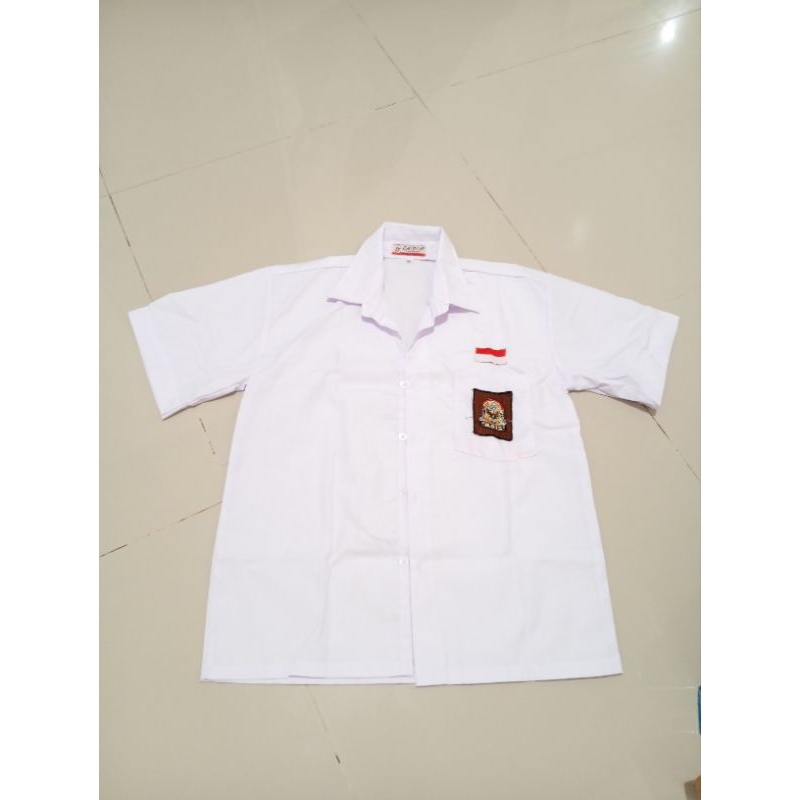 preloved seragam sekolah baju SMA wanita dan pria setelan SMA rok dan baju wanita Baju SMA pria