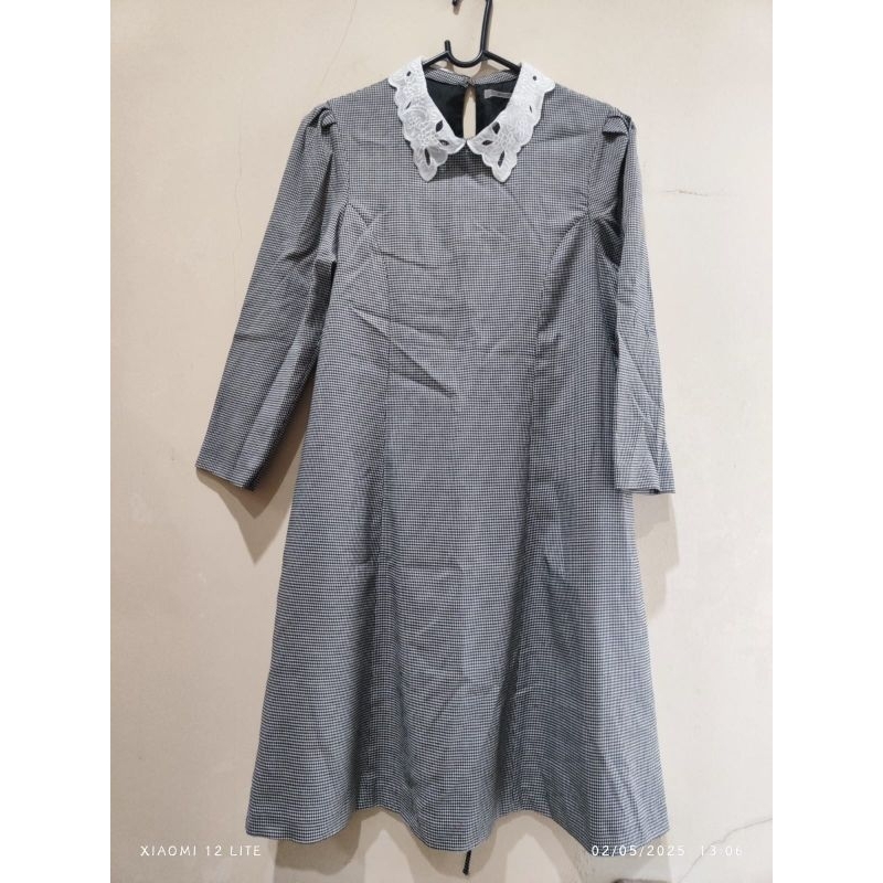 nice claup collar dress