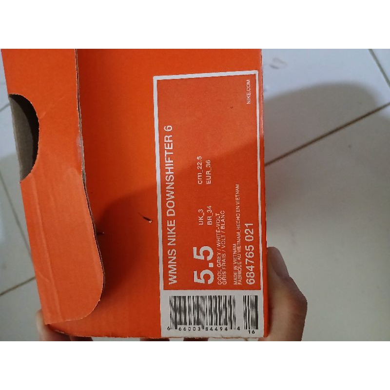 Sepatu sneakers wanita ori mulus