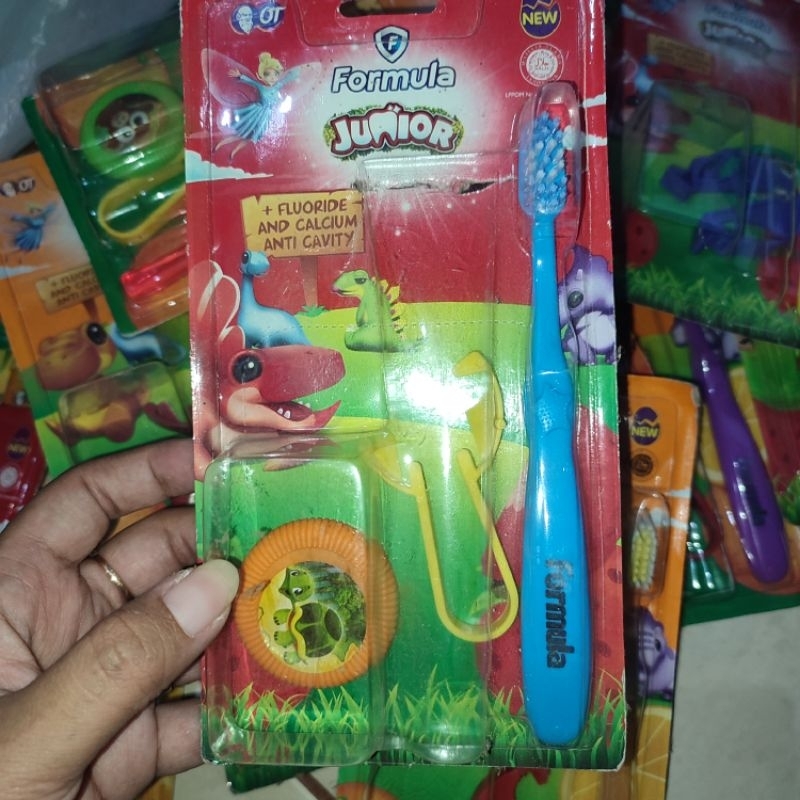 (Sikat Gigi Saja dan Mainan) Formula Junior Sikat Gigi Anak Tanpa Pasta Gigi