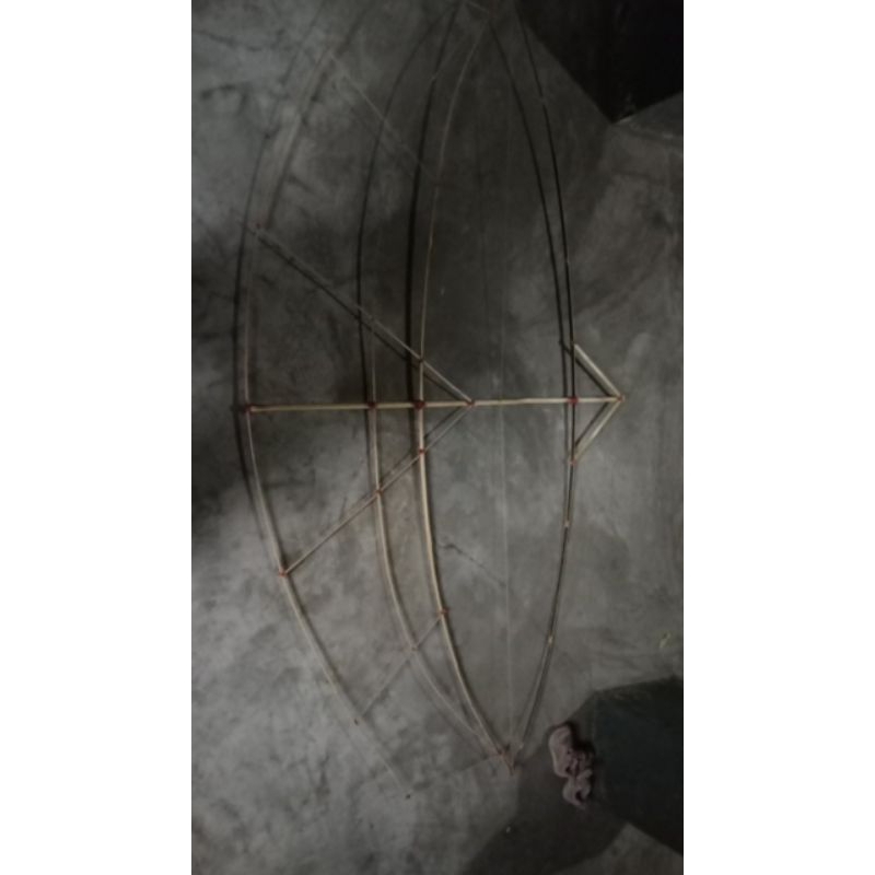 kerangka layangan pegon mini uk 80 cm sudah di rakit