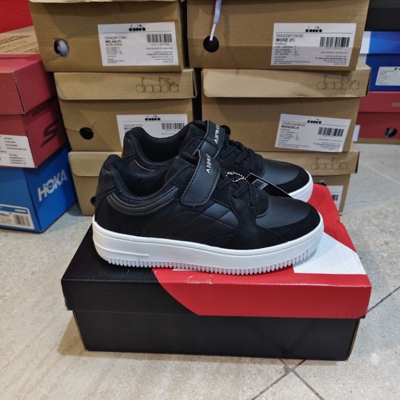 SEPATU SEKOLAH AIRWALK CALTON