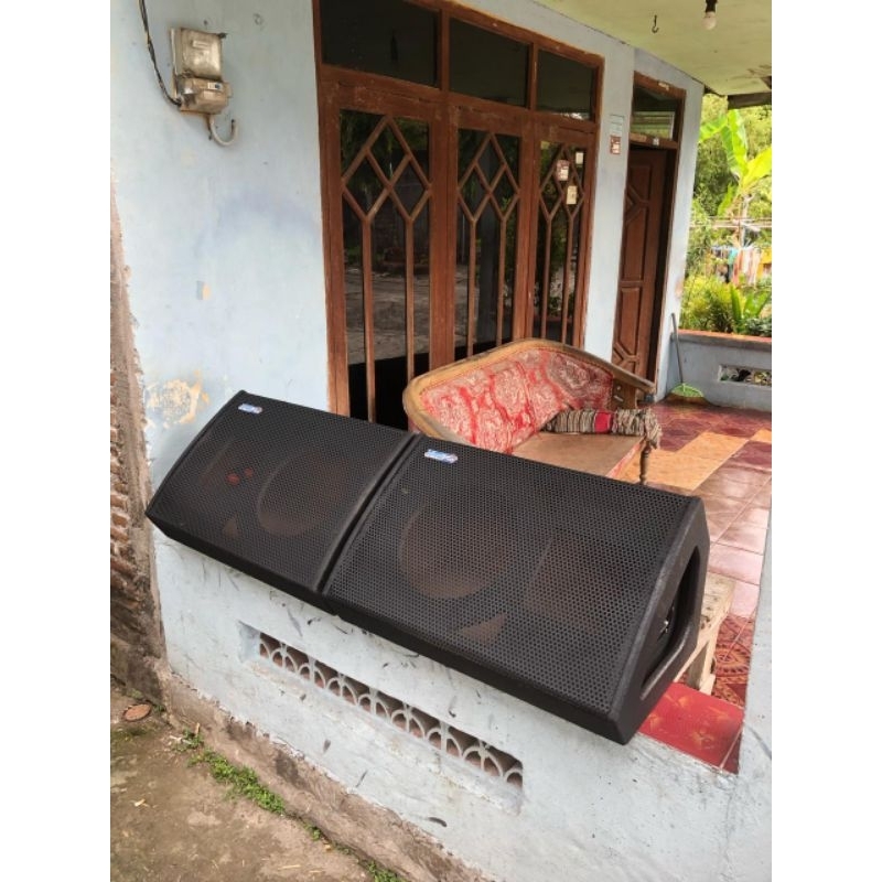 BOX SPIKER FLOOR 15INC .BISA REQUEST LUBANG SPIKER 12 / 15INC
