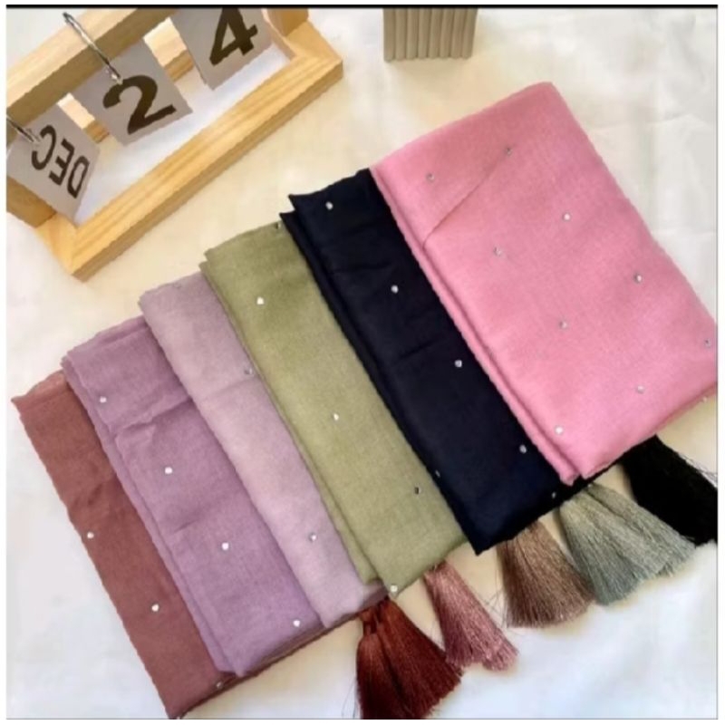 Hijab Segiempat Paris Payet Swarovski Tasel /hijab Paris Payet tabur swarovski tasel ,hijab segiempa