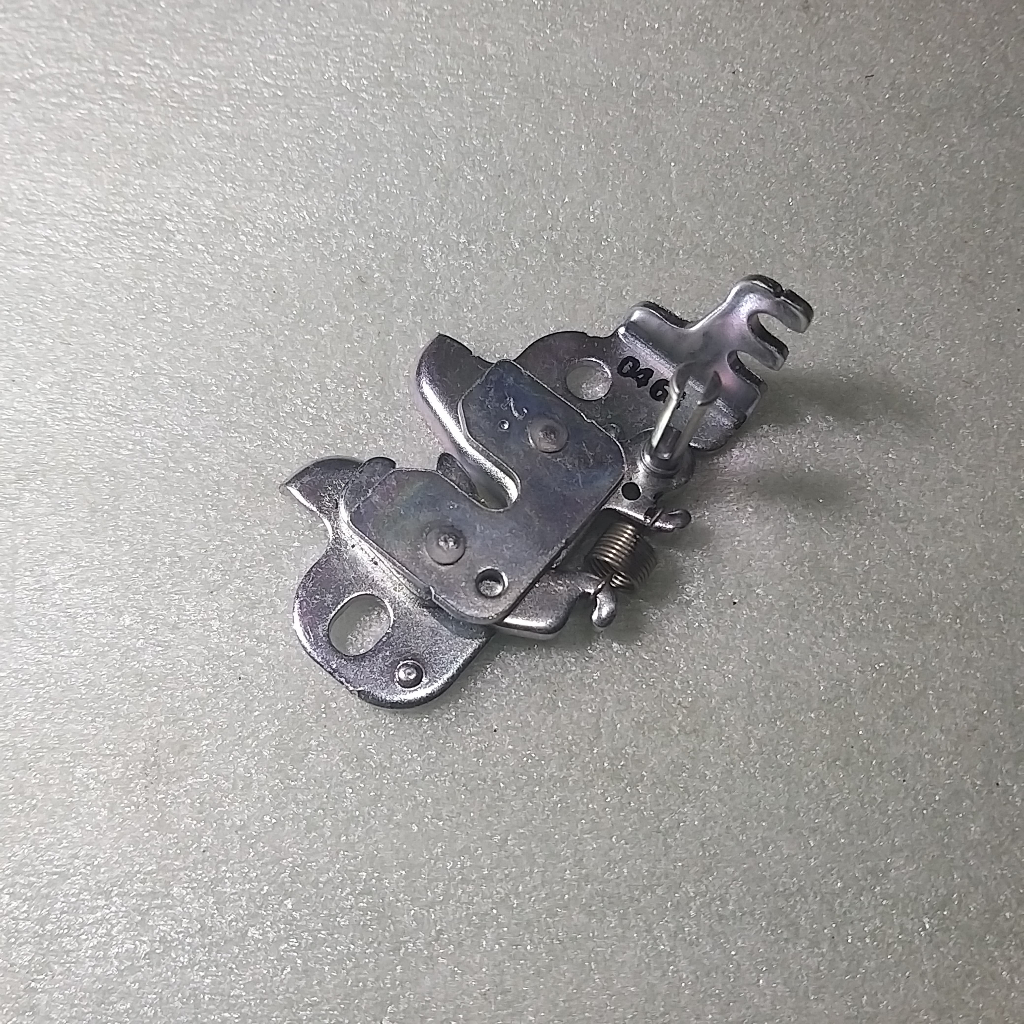 Engsel Kunci Jok Seat Yamaha Mio J Mio S Mio Z Mio M3 Soul GT Fino Xeon X Ride Jupiter Mx Original