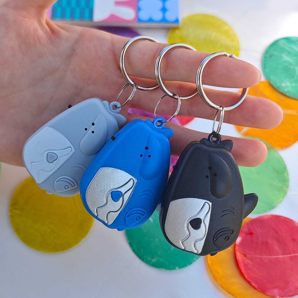 Lbagstore Gantungan Kunci Siul Sensor Suara Alarm Key Finder Key Chain Keychain Anti Hilang Lupa Kunci Motor Mobil Rumah Tas Kantor Remote Key Finder Whistle Senter Lampu LED Kado Unik Lucu Souvenir Hadiah Model Shark Hiu Oval On Off Termasuk Baterai LR41
