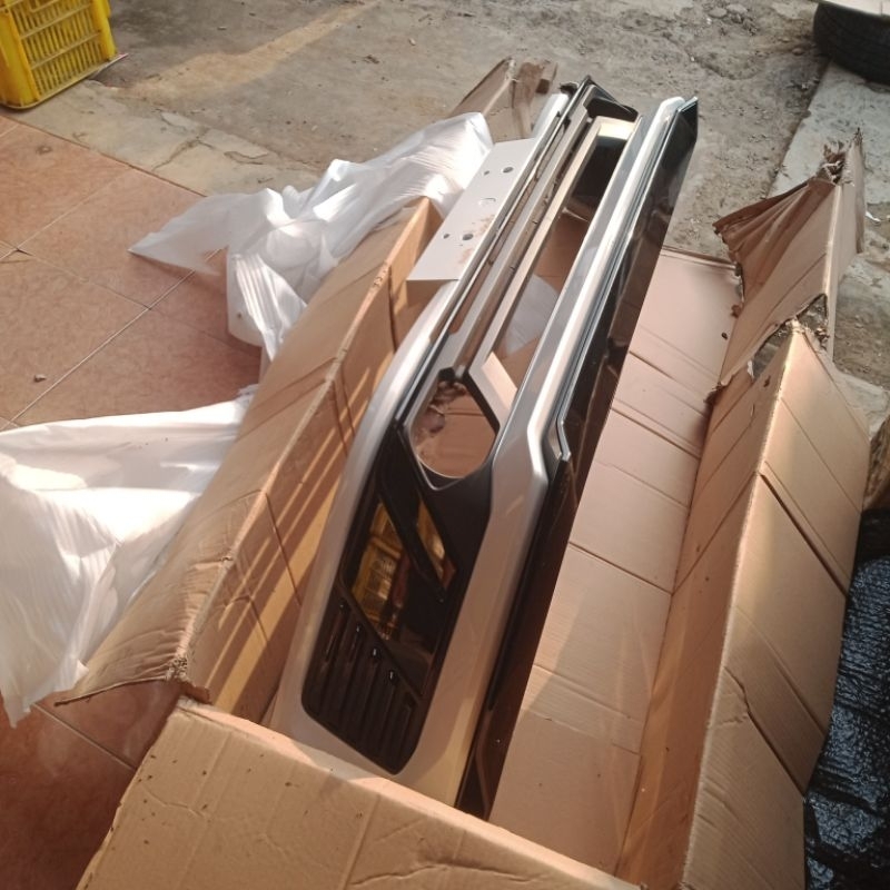 bodykit bumper depan Mitsubishi all-new xpander ultimate.