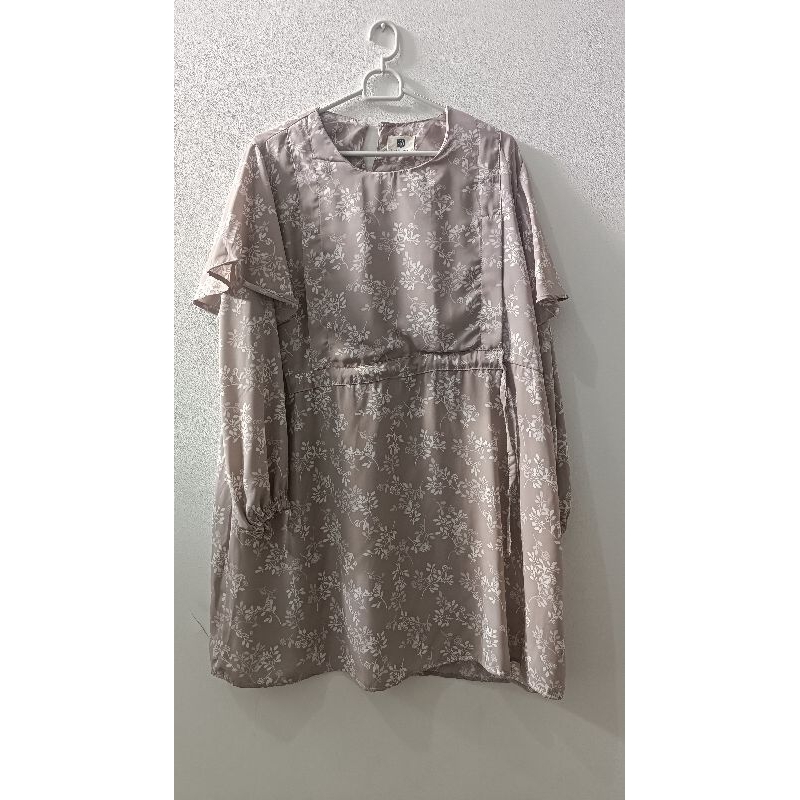 Blouse Iymelsayshijab ISH (PRELOVED)