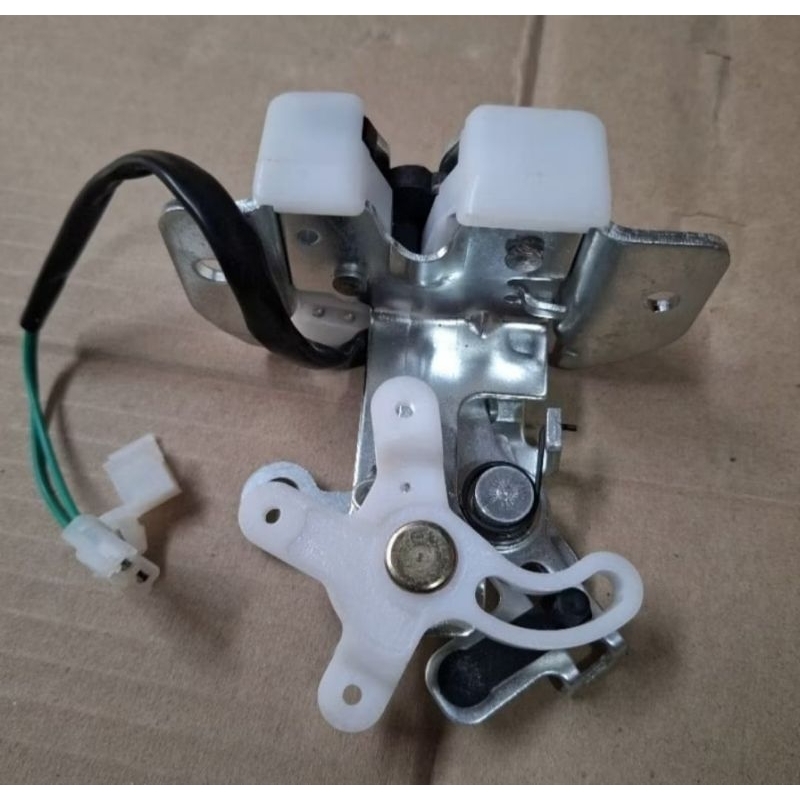 DOOR LOCK BAGASI GRAND MAX / LUXIO