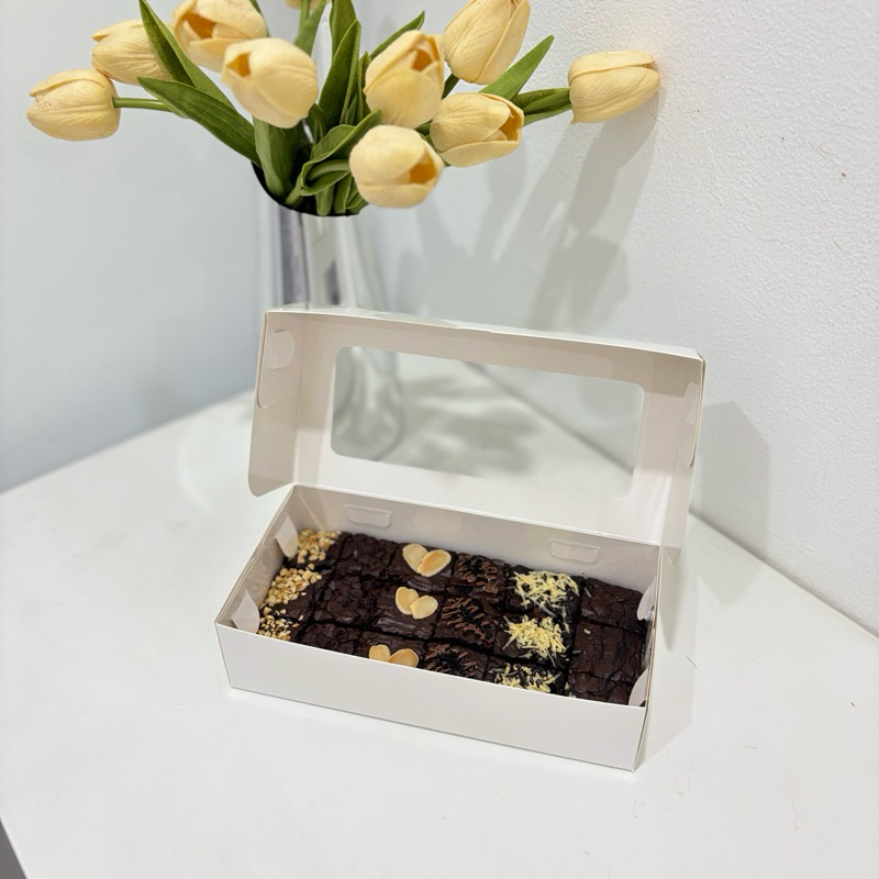 

brownies medium 20x10 - sofiaabakes