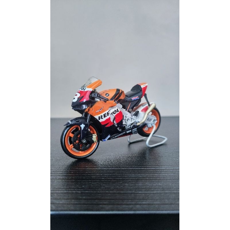 Diecast RC212V Dani Pedrosa