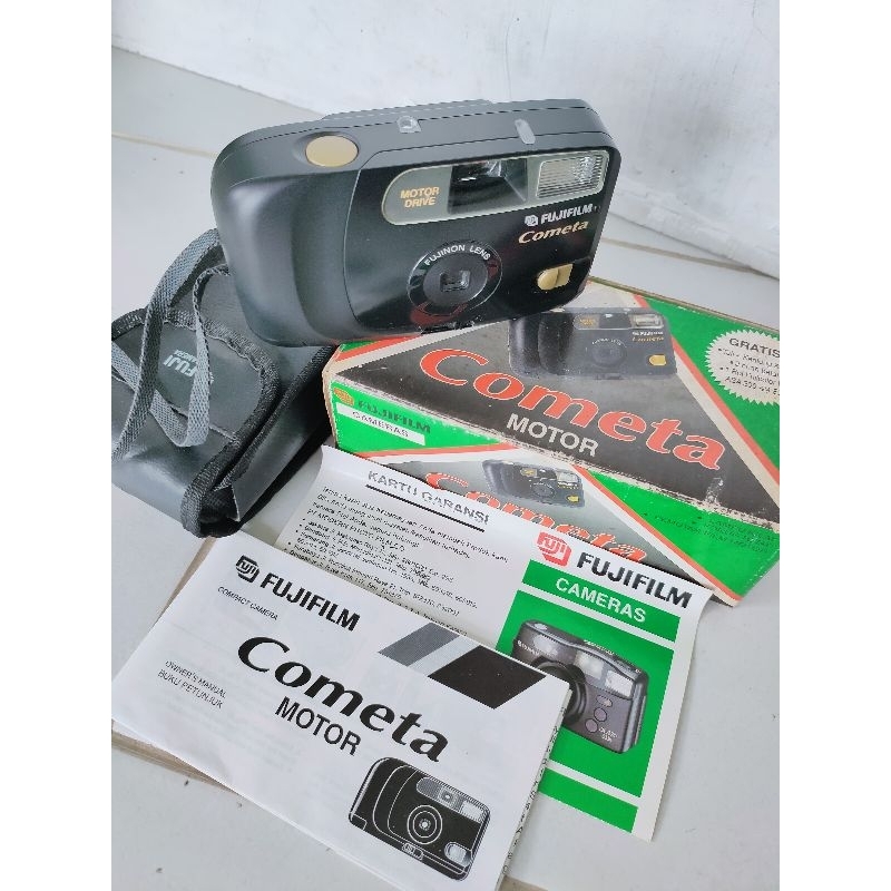 Kamera analog vintage NOS Fujifilm Cometa Japan classic camera photo film koleksi kamera jadul displ