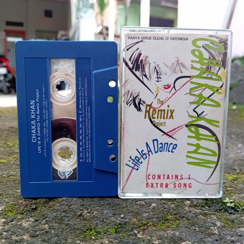 Kaset Chaka Khan - Life Is a Dance: The Remix Project (1989) Original Warner Bros