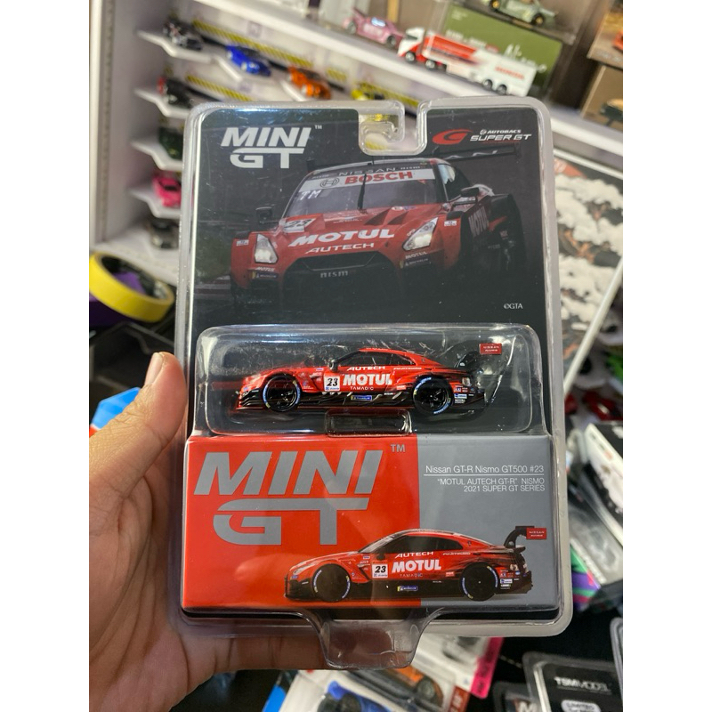 MINI GT NISSAN GTR NISMO #23 MOTUL AUTECH NISMO