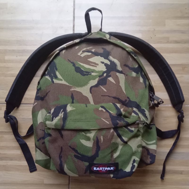 EASTPAK WOODLAND CAMOUFLAGE BACKPACK