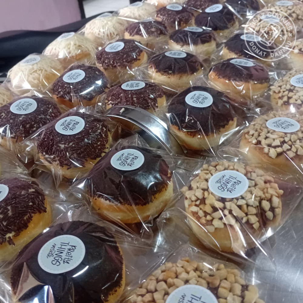 

Donat Satuan Klasik Ukuran Medium - Rasa Meses Keju Kacang Oreo