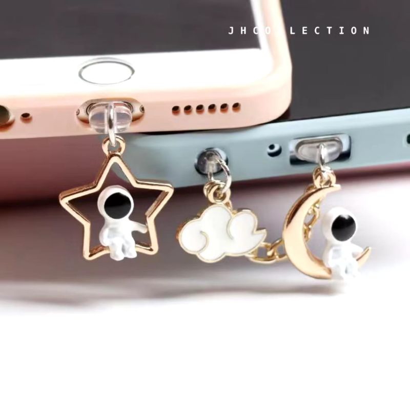 Penutup Lubang Cas HP Android&iPhone Earphone Motif Astronot Penutup Lubang Cas