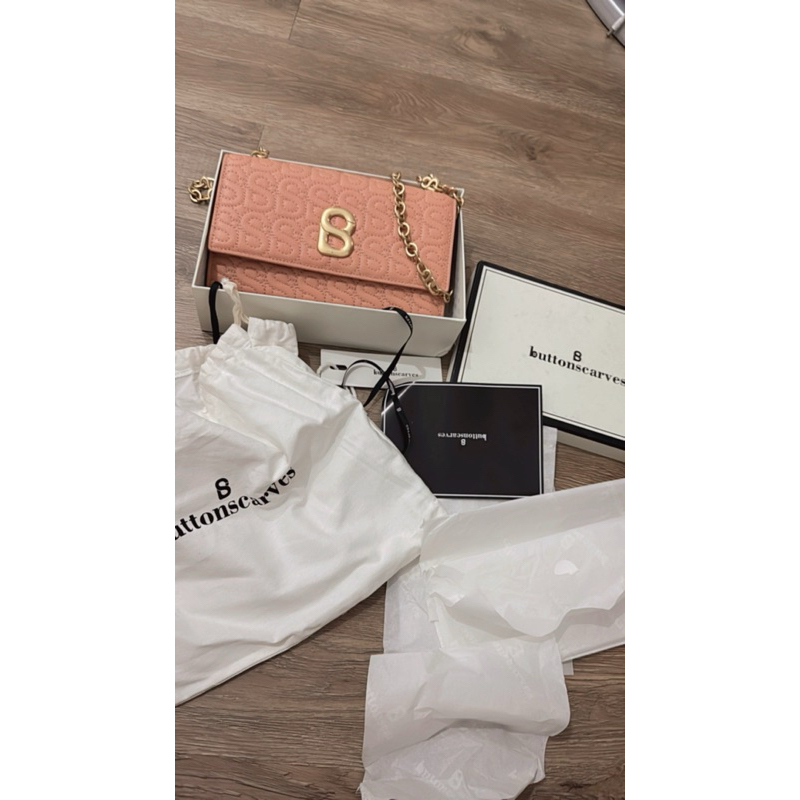 luna bag buttonscarves