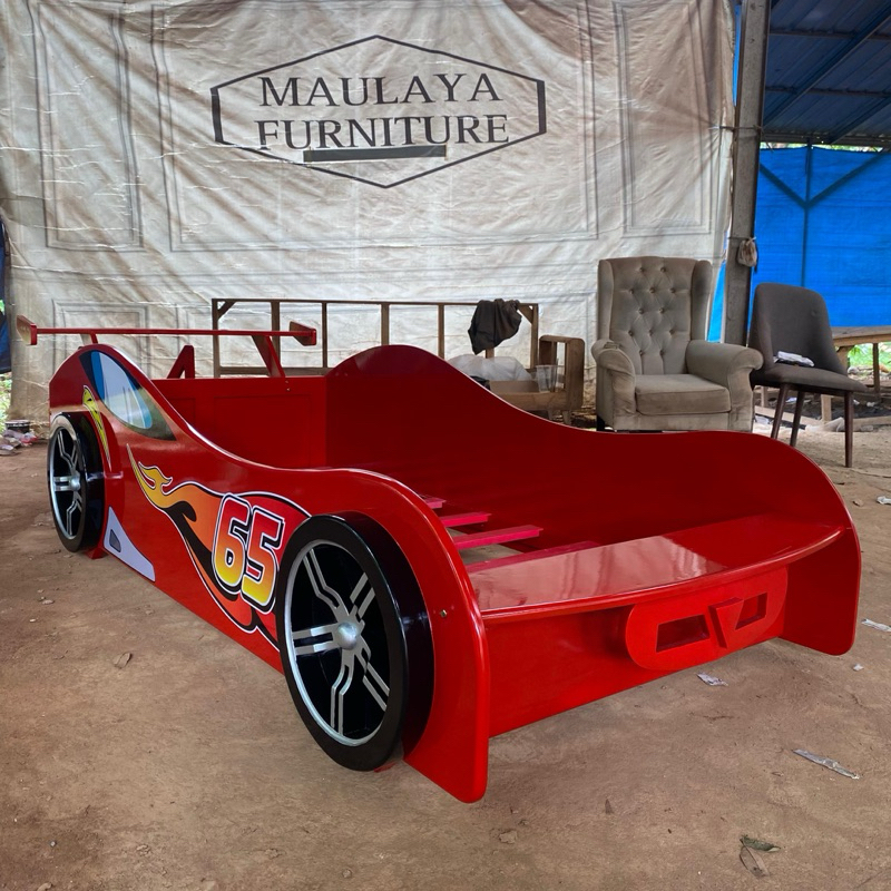 Dipan Mobil Karakter Anak