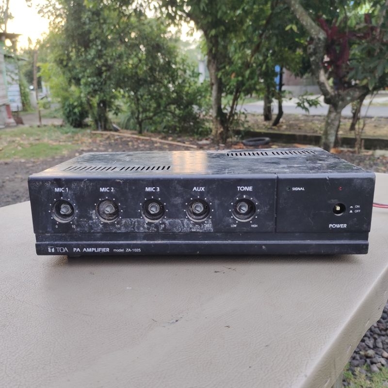 Power Amplifier TOA ZA-1025 Minus
