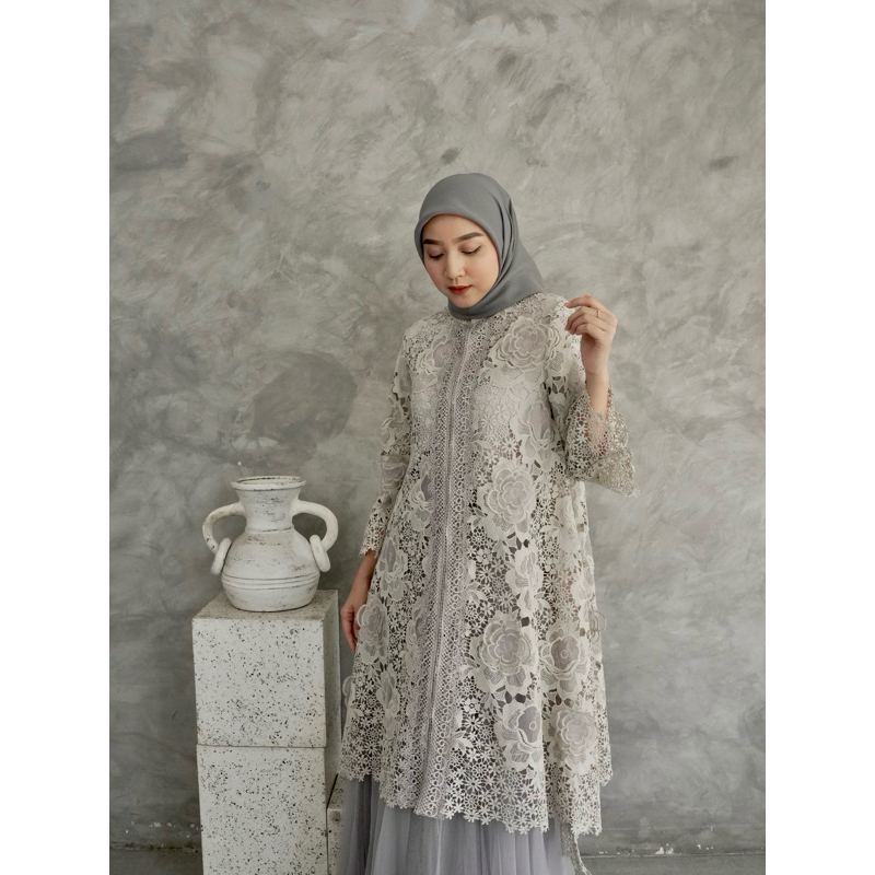 SarahDewanto Dress Prada Timbul Abu