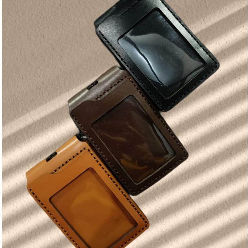 

ID CARD HOLDER NAME TAG KULIT ASLI MODEL FLIP PRIA WANITA
