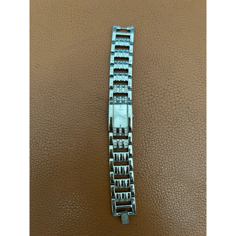 Preloved jam tangan wanita Guess 100% asli
