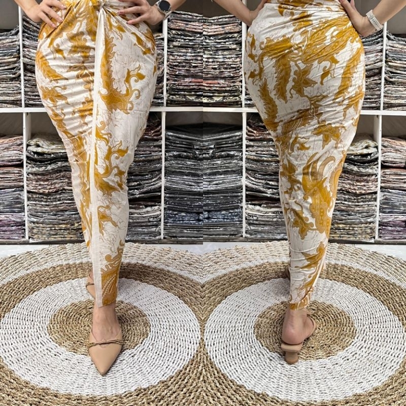 Kamen Batik Katun Lembaran /TANPA SELENDANG / Warna Dasar Putih Motif Batik Kuning / Panjang 2,3 Mtr