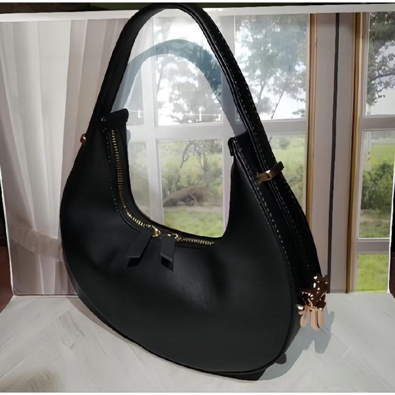 Slingbag premium wanita/tas selempang polos wanita tas bahu elegant Tas selempang wanita simple