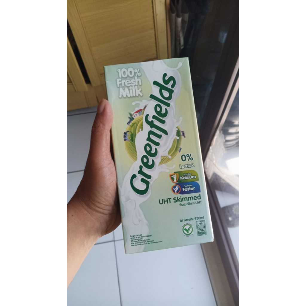 

MGmart Sale | Greenfields UHT SKIM 950 ML | EXP September 2025