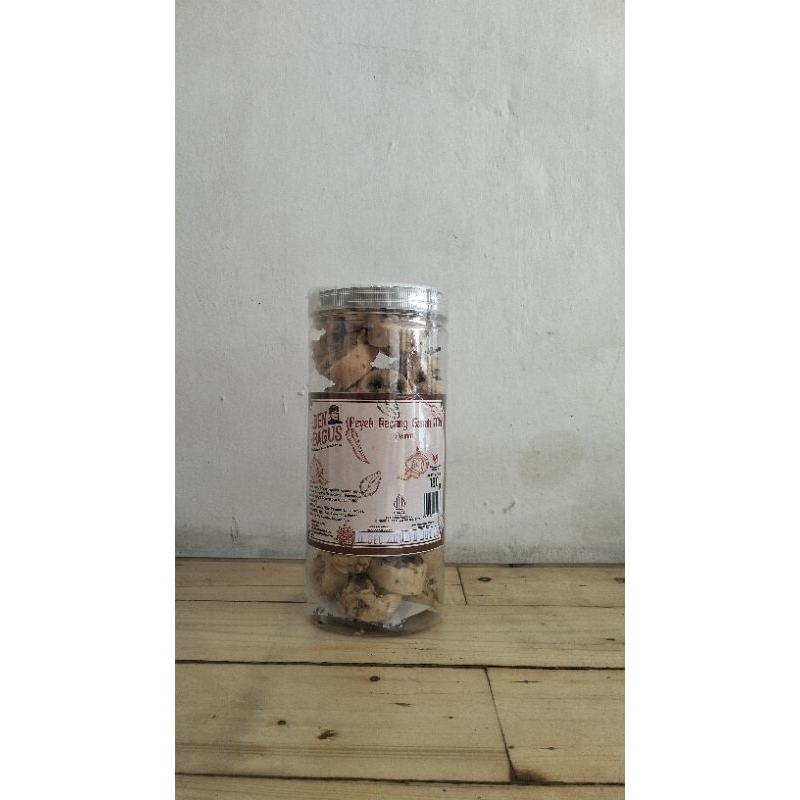 

Peyek mini 180 gram kacang tanah
