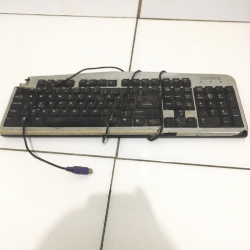Keyboard PC Komputer Preloved Bekas