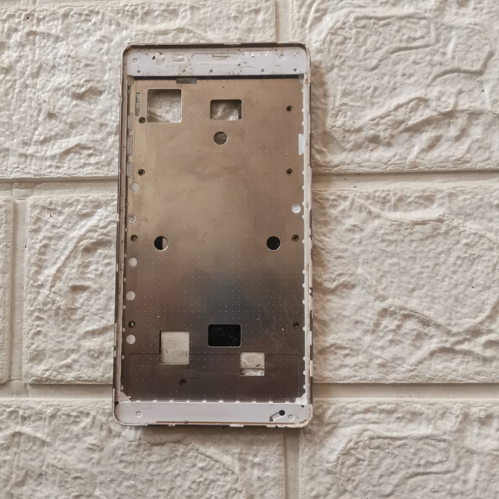Frame Coolpad A116 Tatakan LCD Original Copotan - Dudukan Layar HP Bekas