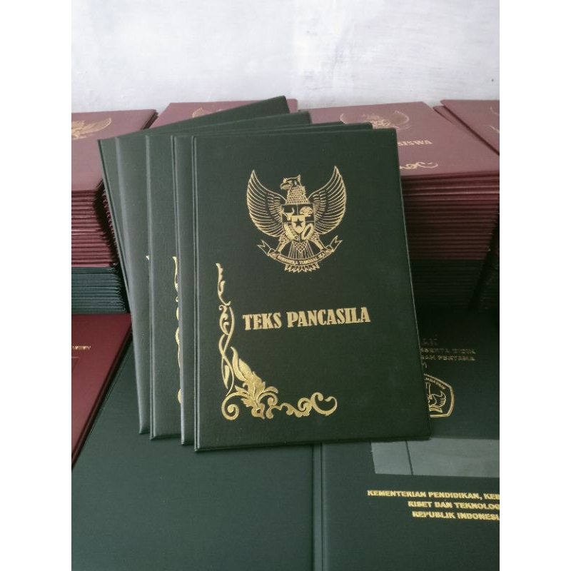 

Sampul Upacara || Cover Upacara. 1 Set (Isi 5pcs) Hitam