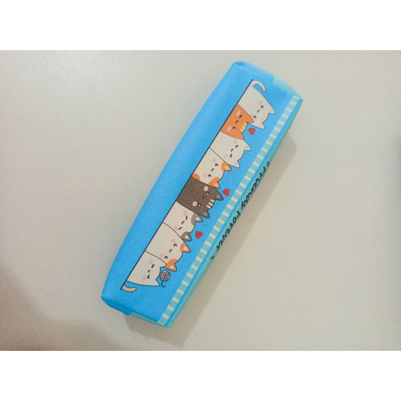 

kotak pensil karakter