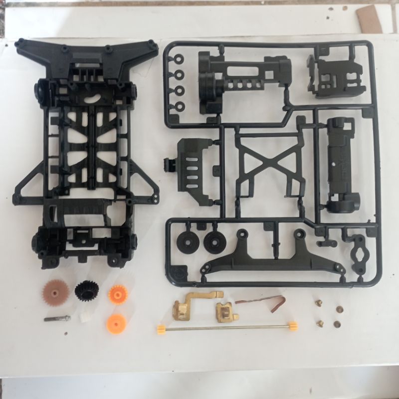 chasis super x Tamiya replika.