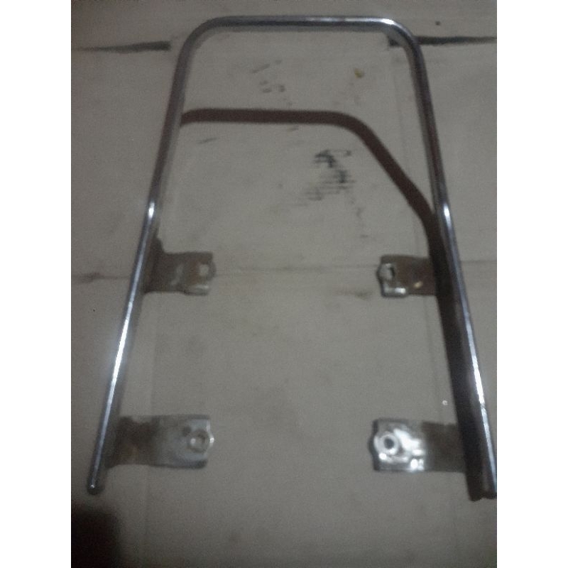 pegangan jok bagasi belakang supra ,fit lama,supra,x,lama,astrea,geren,seken,ori