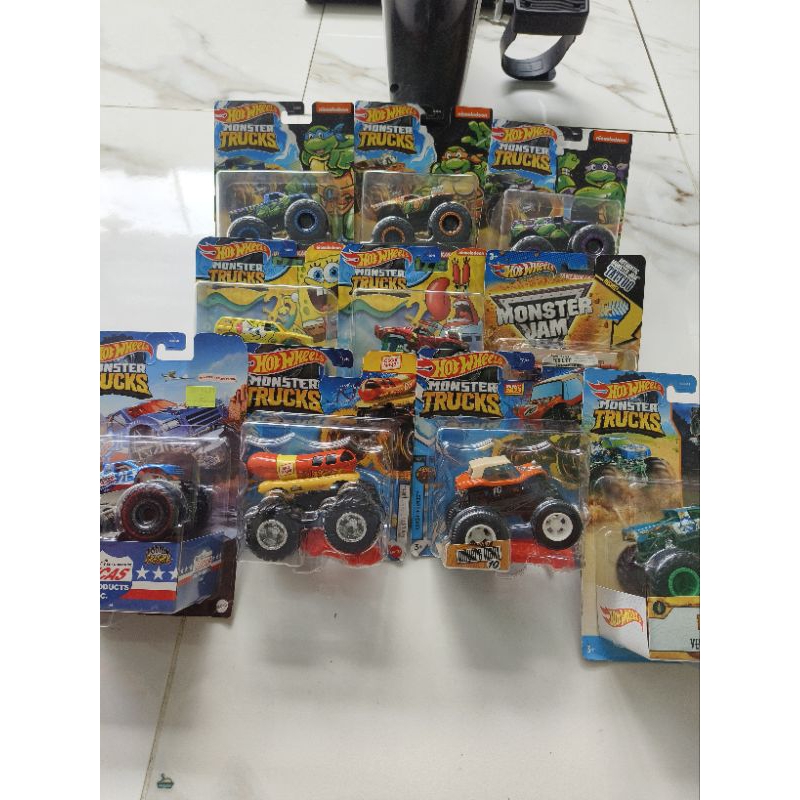 Hotwheels Monster Truck Spongebob Mr. Crab Ninja Turtle Kura Kura Ninja