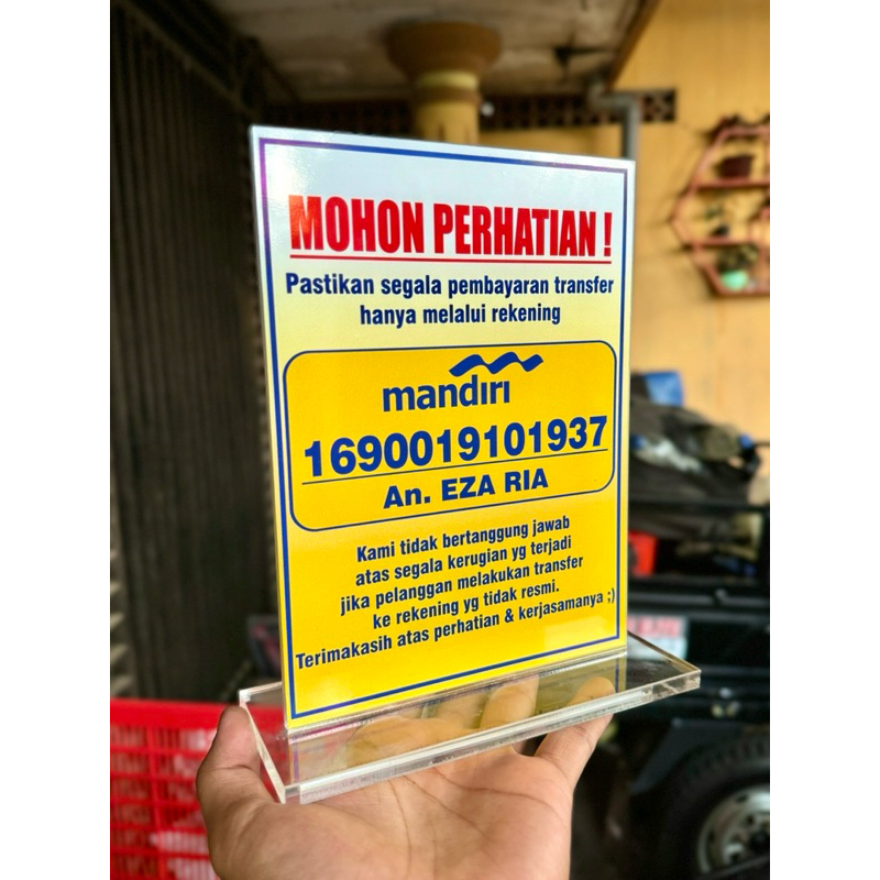 

AKRILIK MEJA UKURAN 15x20cm AGEN BANK MANDIRI BISA EDIT CUSTOM SESUAI PERMINTAAN