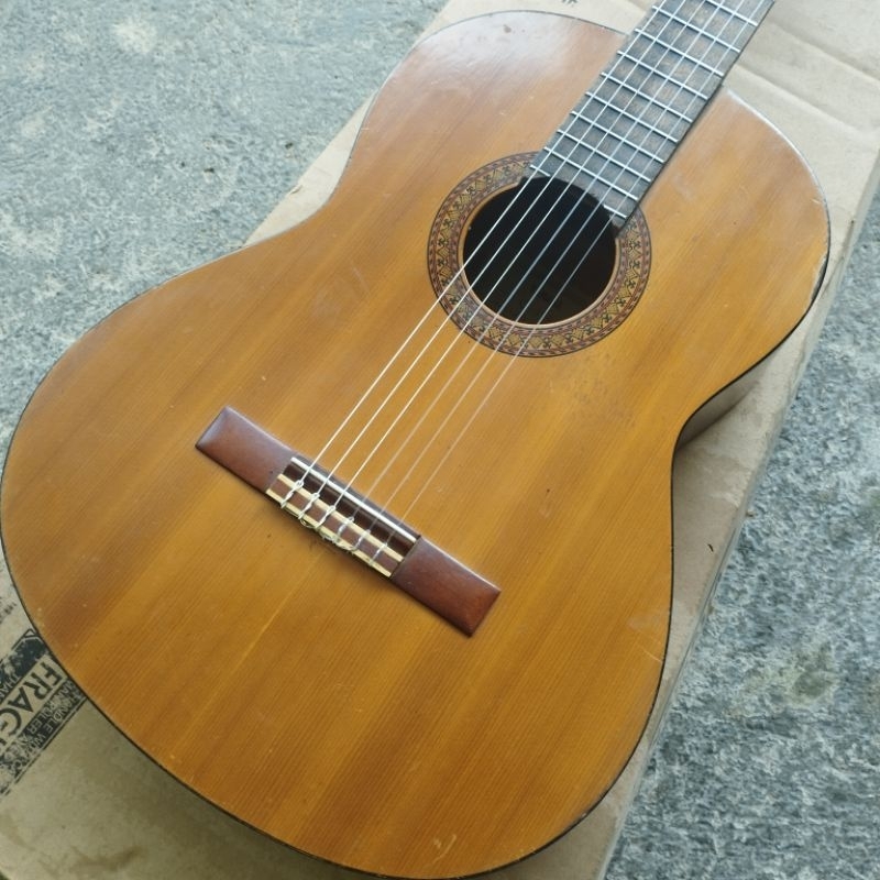 GITAR CLASSIC YAMAHA C315 ORIGINAL SECOND SUDAH SETTING SENAR BARU