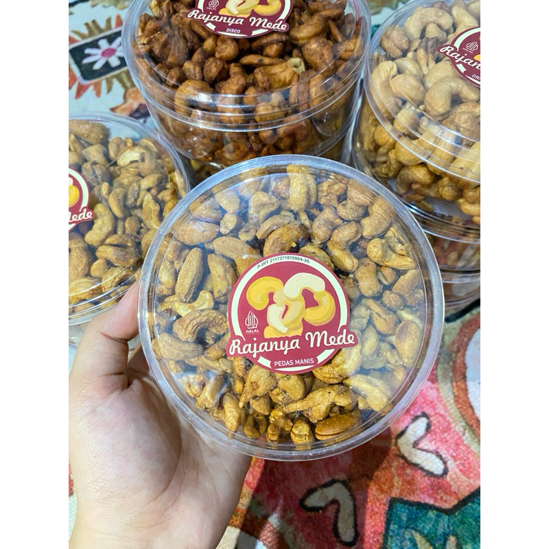 

Kacang mede Pedas Manis