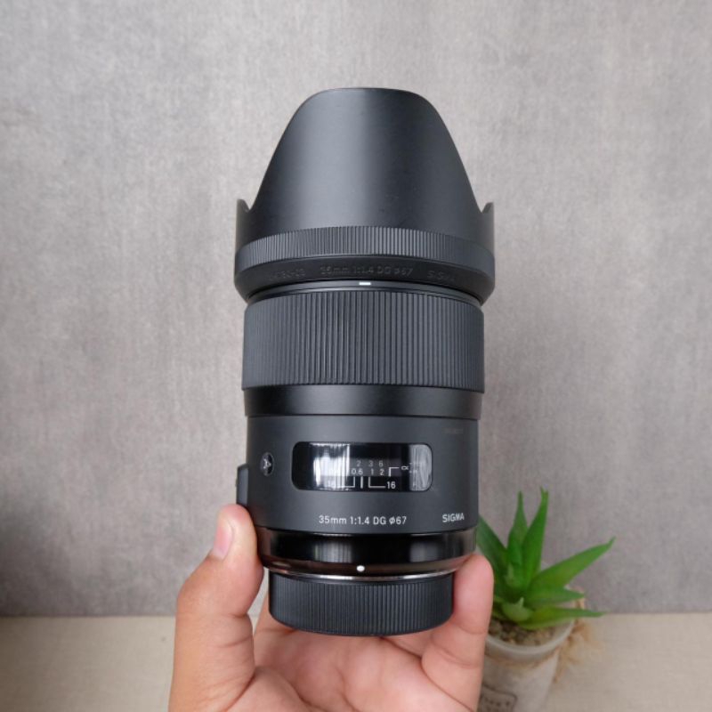 Sigma 35mm f/1.4 art for canon