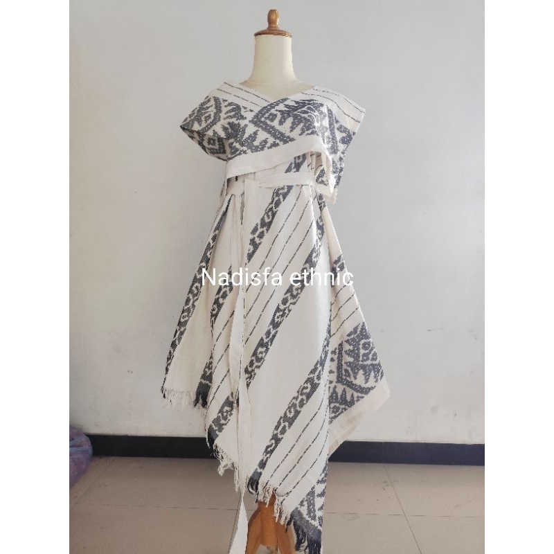 IVORY  DRESS BATIK TENUN  BAJU PESTA DRESS KONDANGAN DRESS RAYA KAFTAN  TENUN BLANGKET