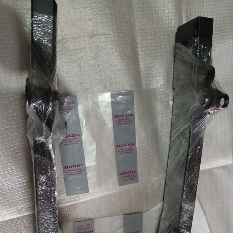 SWING ARM TIGER REVO KODE PARTS[52200-KCJ-620 ORIGINAL AHM/ASLI 100% GRESS