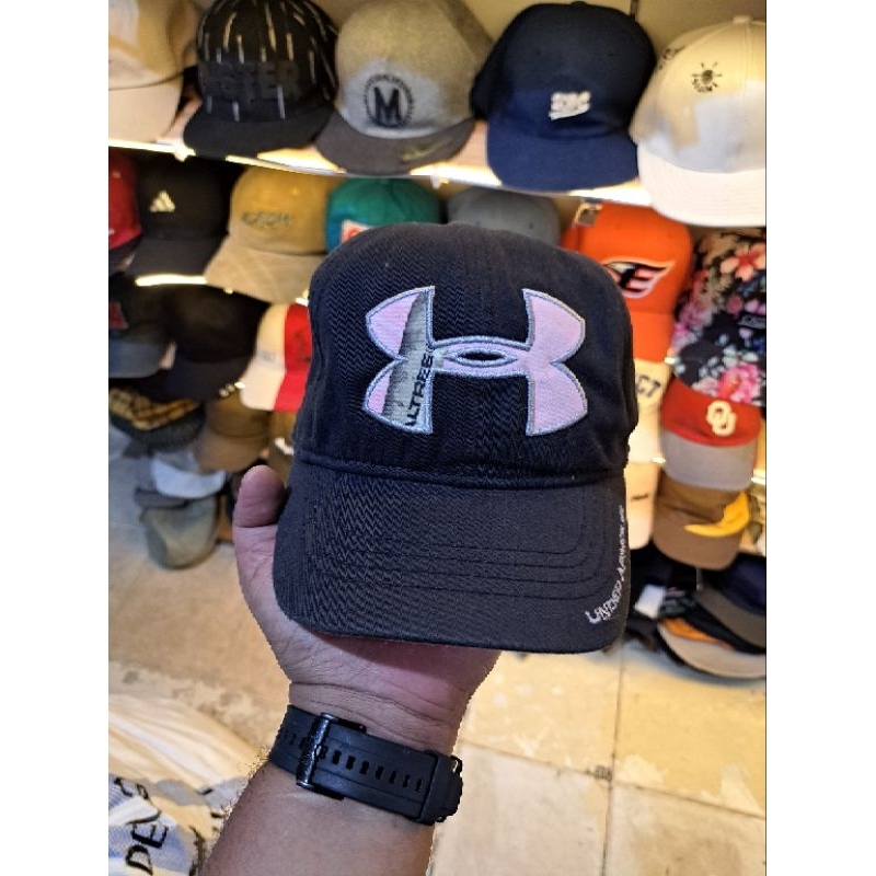 TOPI UNDER ARMOUR WOMEN