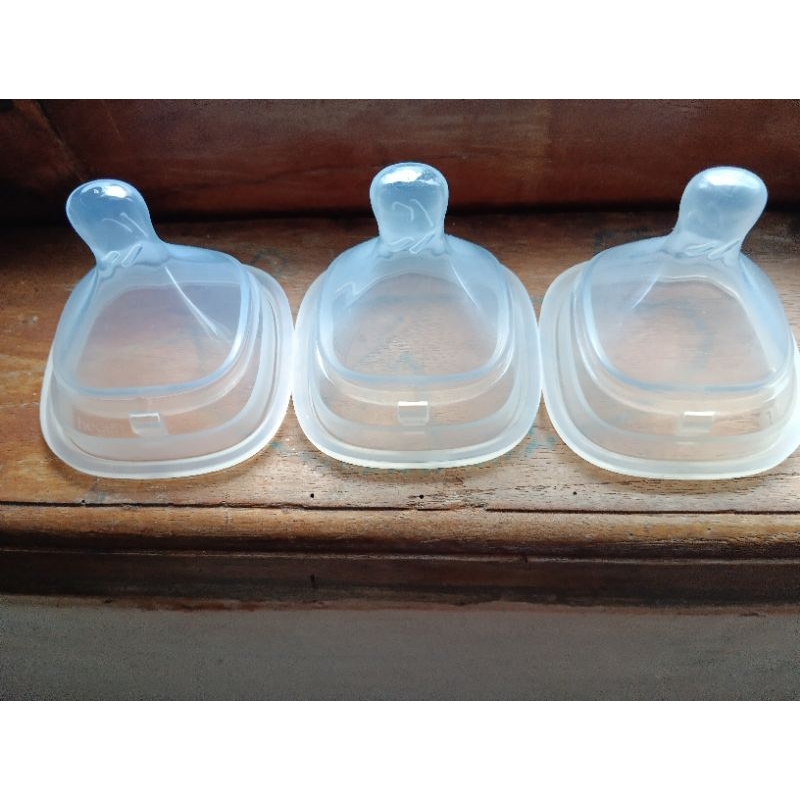botol Hegen preloved... silikon DOT hegen dapat 3 pcs,1m,3m,6m