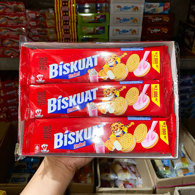 

BISKUAT Sandwich Biskuit Krim Vanila Stroberi 1 box ISI 12PCS 2000an RASA VANILA STRAWBERRY
